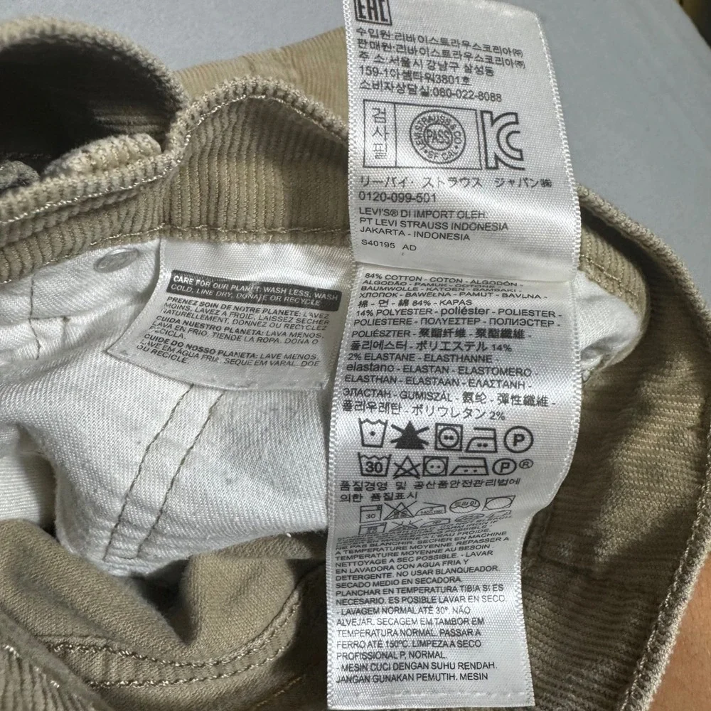 Levis 514 Straight Fit Corduroy Pants Khaki Tan PC9-00514-0796 Mens 33x30